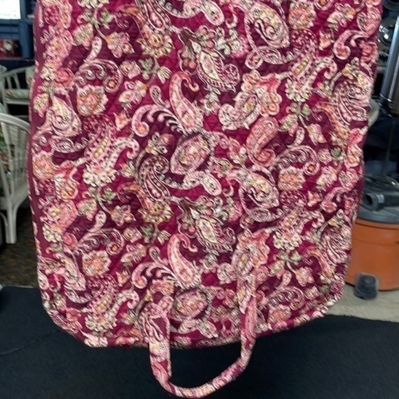 Large Vera Bradley garment bag. Print retired Used, piccadilly plum, - Picture 13 of 17